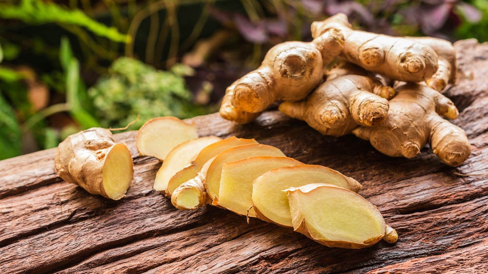 Sliced and whole ginger root